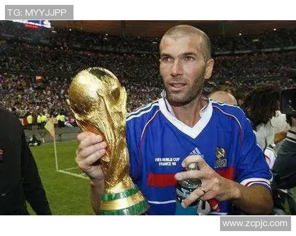齐达内：从球场传奇到教练大师的辉煌人生与足球影响力