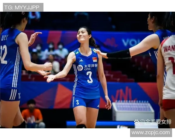 身体素质超群的足球明星与女排运动员的精彩对比与启示